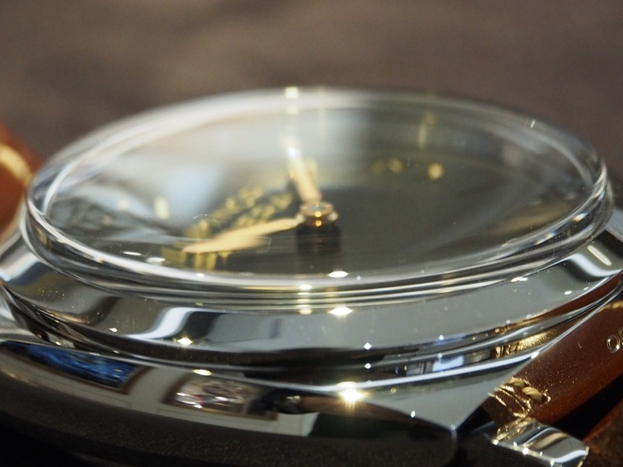 プレキシガラスとは何？使用されている時計も紹介！