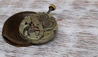 腕時計の歯車の仕組みについて解説！パーツの名称や作り方も解説！