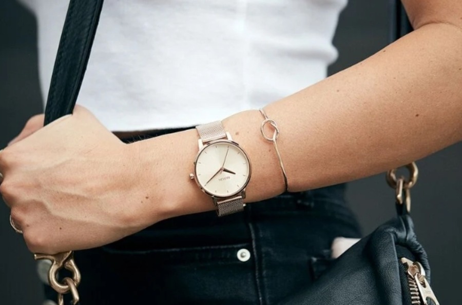NIXON(ニクソン)のレディース人気腕時計モデル12選！口コミと価格も一緒に紹介！